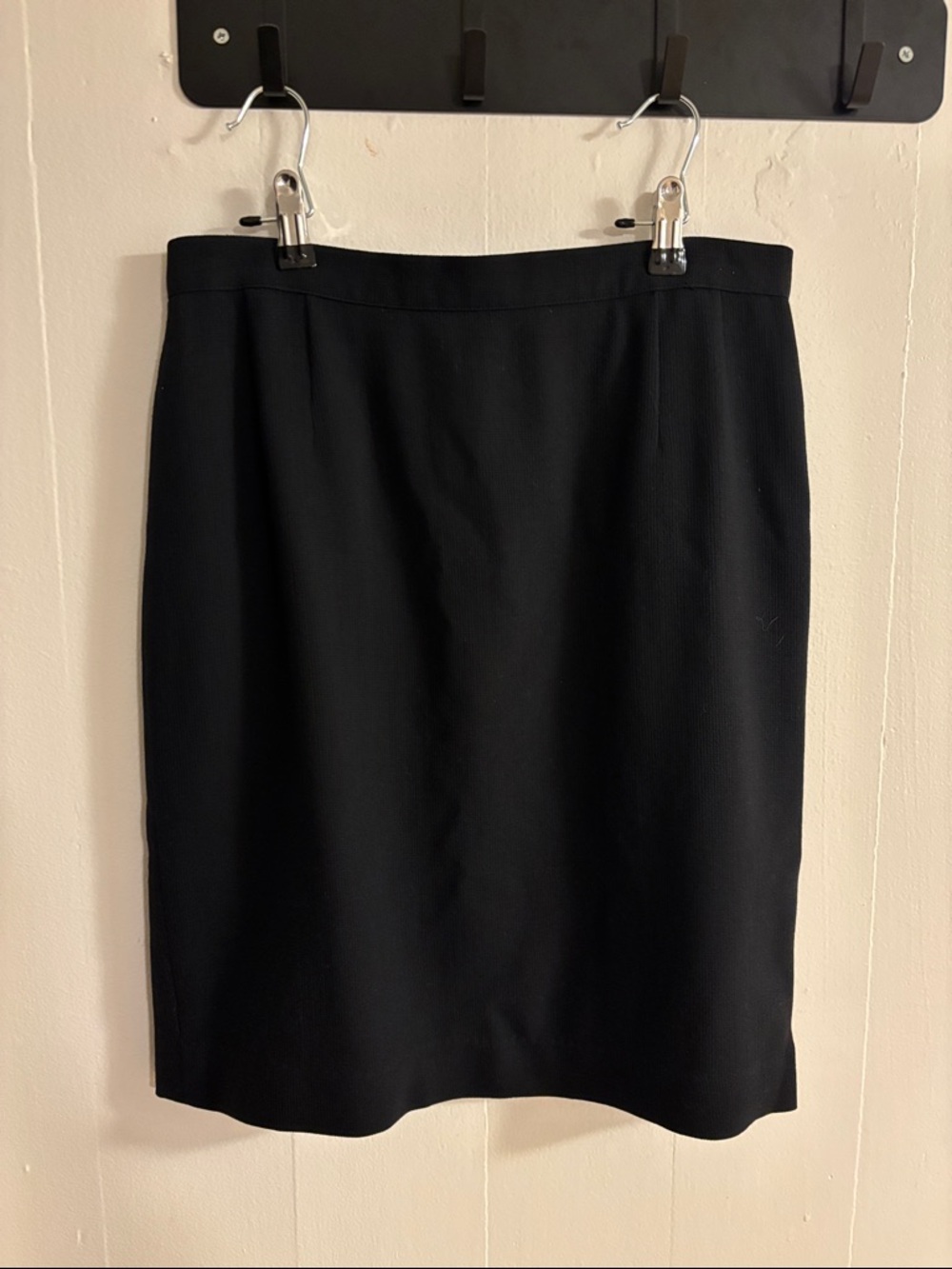 Vintage Giorgio Armani 100% Virgin Wool Classic Black Women's Pencil Skirt